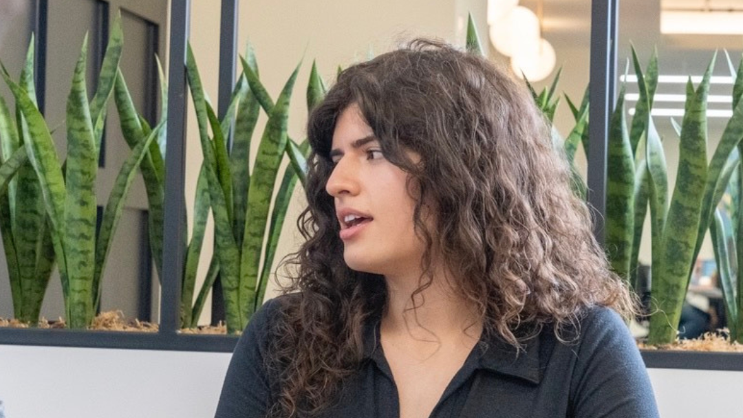 From Small Business Roots to Corporate Strategy: Daisy Perez Makes Her Mark at AT&T