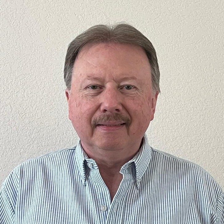 Sandy R. Davis headshot photo